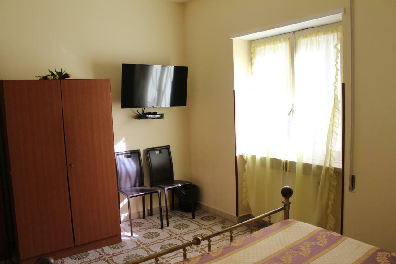 Residenzadelia Bed & Breakfast Ronciglione  Ngoại thất bức ảnh